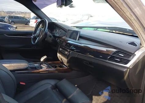 2017 BMW X5 xDrive50I из США, поврежденный, VIN 5UXKR6C55H0J84323